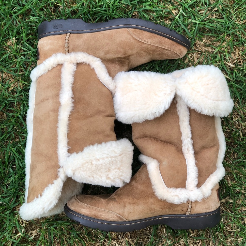 UGG // 2019 sunburst tall boot// 9// Chestnut
